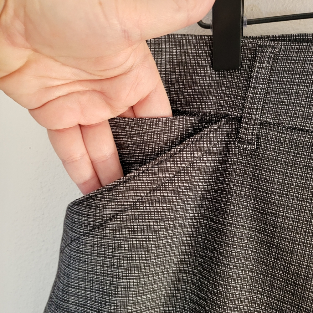 Lee Womens Plus Flex Motion Straight Leg Mid-Rise Pants Size 16W - Picture 4 of 9